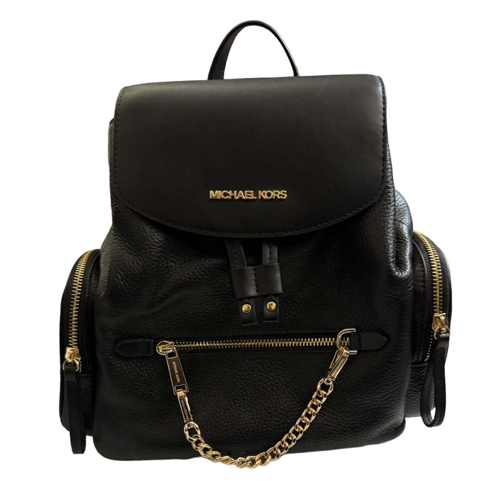 Michael Kors purse. - Picture 1 of 7